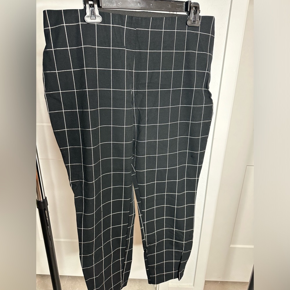A New Day Women’s Black and White Plaid Pants Size 16 Side Zipper
